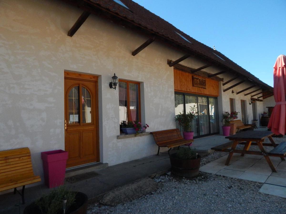 Gite Chez Marcel Et Bea La Chapelle-Saint-Sauveur  Экстерьер фото